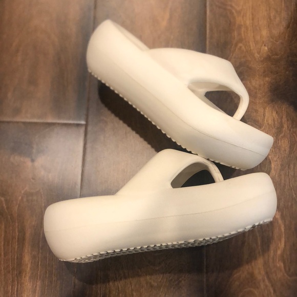 JEFRREY CAMPBELL CHILLAXIN PLATFORM FLIP FLOP NWOT - Picture 6 of 16